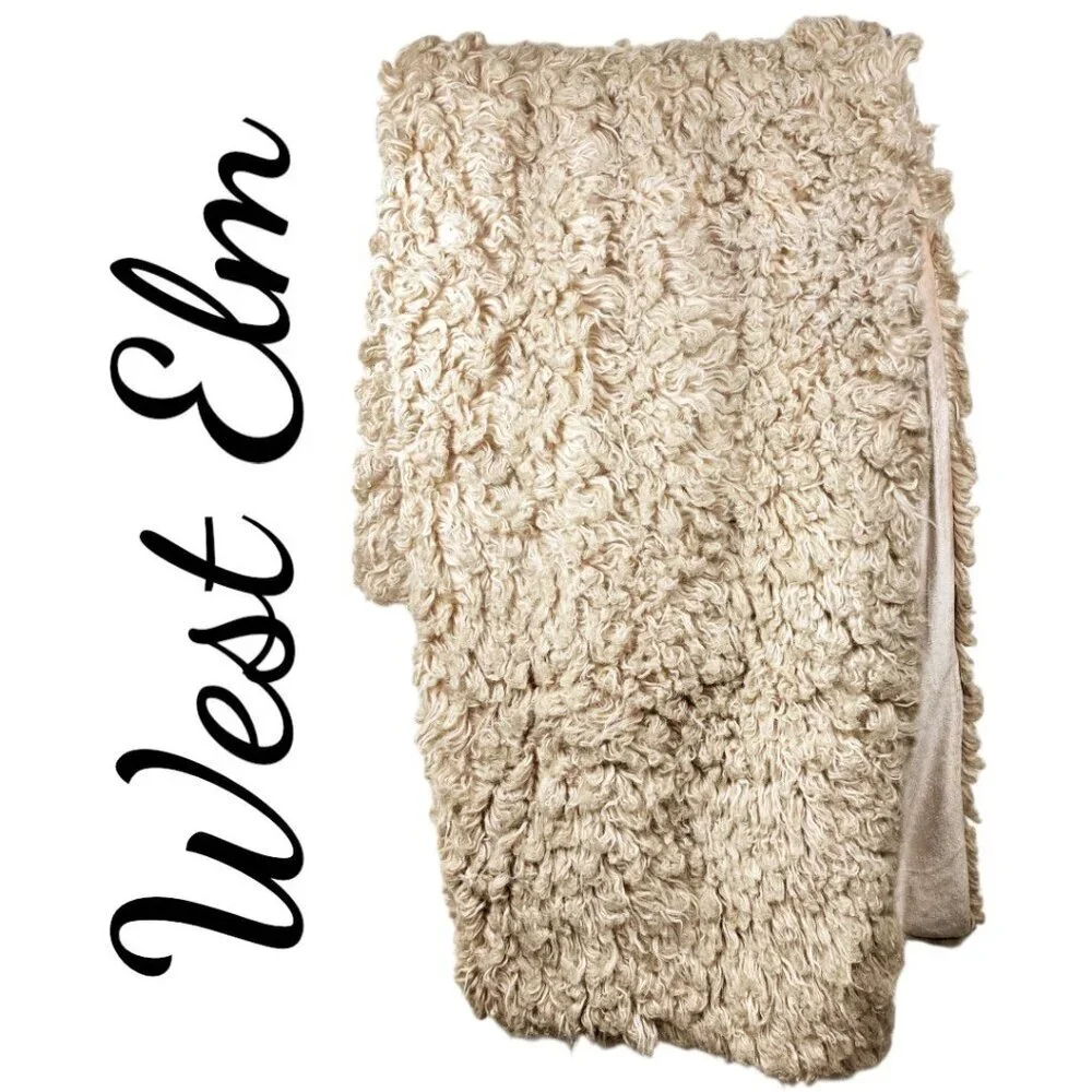 WEST ELM Faux Fur Blush‎ Pink Plush Throw Blanket, 47” x 60”